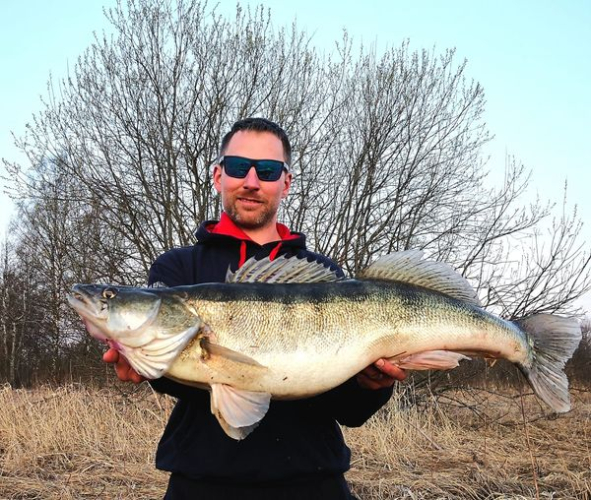 Boat fishing for Zander In Sweden